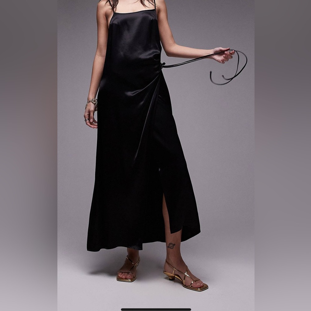 Top shop black dress, size 2. New with tags!